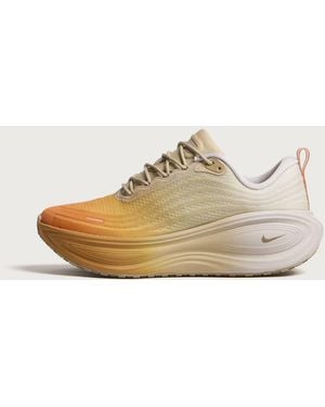Nike Vomero Plus Cheat Day Sp Sneaker - Natural