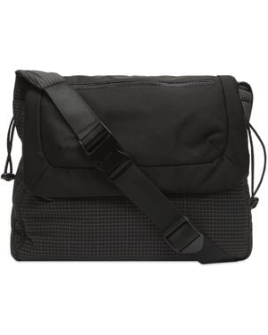 Arc Flow Messenger Bag - Black
