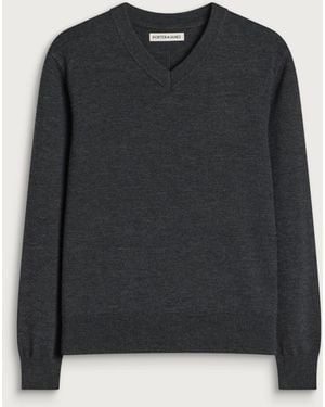 Porter James Knitted V-Neck - Black