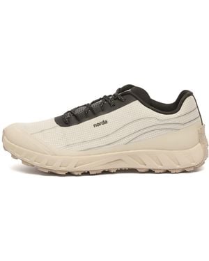 Norda 002 Trainers - White