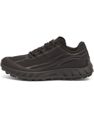 Norda 002 Trainers - Black