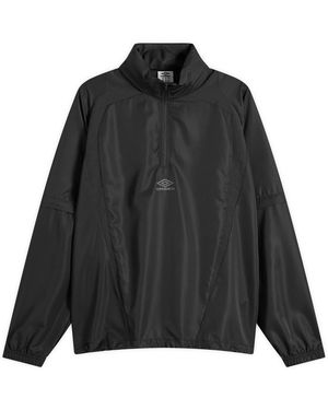 Umbro Zip Off Sleeve Wind Jacket - Black