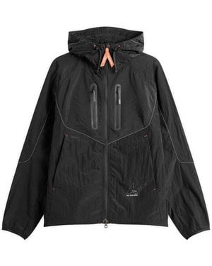 and wander X Roa Ripstop Wind Jacket - Black