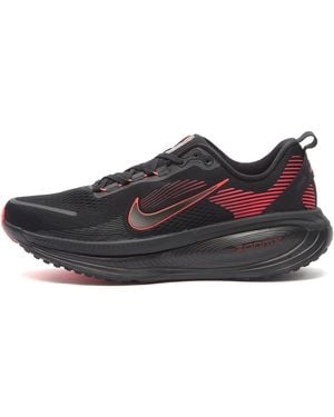 Nike Nike Vomero 18 Trainer - Red