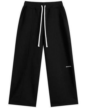 About Blank Pleated Sweatpant - Black