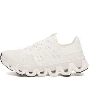 On Shoes Cloudswift Amp Trainer - White