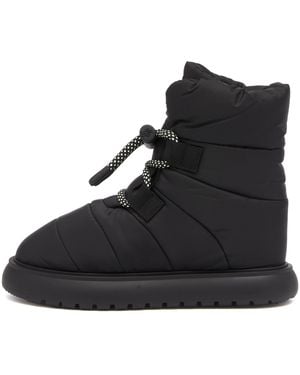 Moncler Gaia Pull Snow Boots - Black