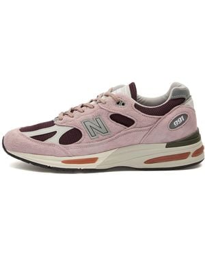 New Balance 991V2 Sneaker - Pink