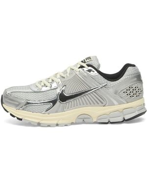 Nike Vomero 5 Chrome Trainer - White