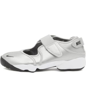 white nike rifts junior