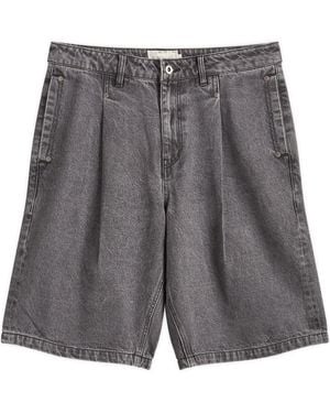Dime Pleated Denim Shorts - Grey
