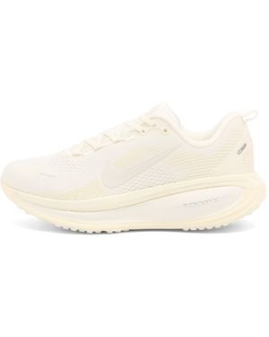 Nike Vomero 18 Sneaker - White
