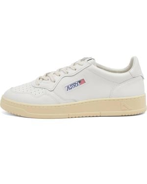 Autry 01 Low Leather Sneakers - White