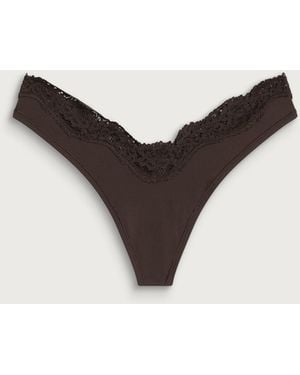 Skims Fits Everybody Lace Dip Thong - Black