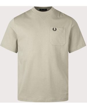 Fred Perry Relaxed Fit Pocket Detail T-Shirt - Natural