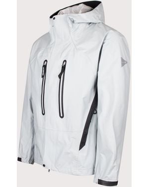 and wander 2.5L Hiker Rain Jacket - White