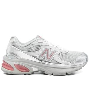 New Balance 2010 Logo-Appliqué Trainers - White
