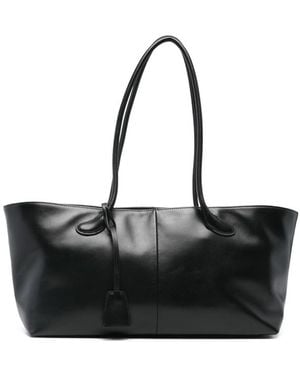 Low Classic Leather Shoulder Bag - Black