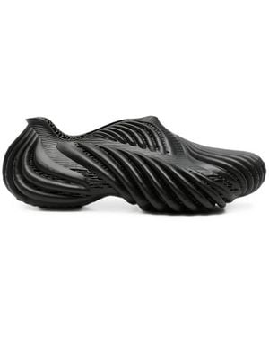 ALIVEFORM Armis Low Trainers - Black