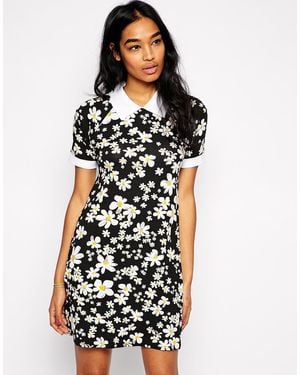 AX Paris Daisy Print Shift Dress With Collar - White