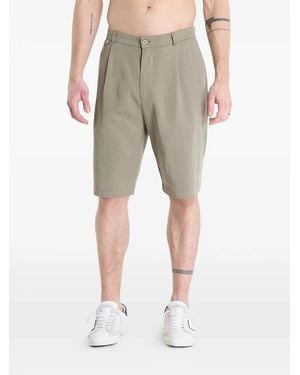 Guess Pleated-Details Shorts - Natural