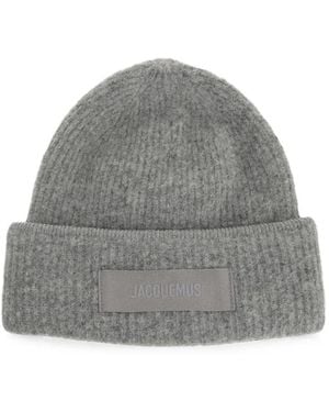 Jacquemus Le Bonnet Logo-Patch Beanie Hat - Grey