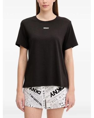 DKNY Logo-Print Newspaper-Pattern Pyjamas - Black
