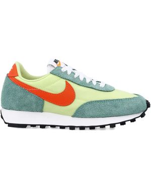 Nike Daybreak Swoosh-detail Sneakers - Green