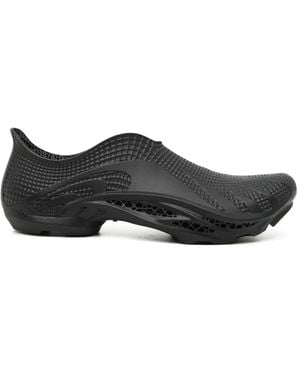 ALIVEFORM Dermisriders Textured Sneakers - Black