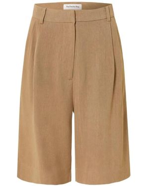 Frankie Shop Marfa Pleated Shorts - Natural
