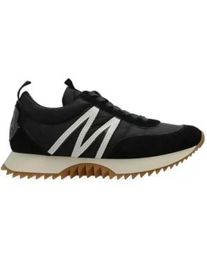 Moncler Pacey Logo-Patch Trainers - Black