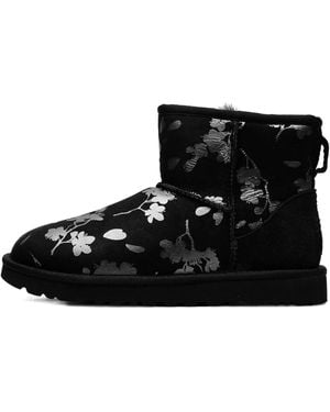 UGG Classic Mini floral-pattern boots - Schwarz