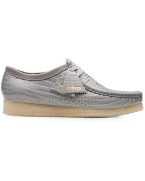 Clarks Wallabee Crocodile-Effect Leather Boots - White