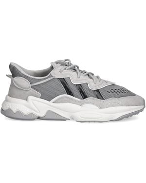 adidas Ozweego Geperforeerde Sneakers - Grijs