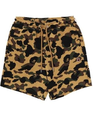 A Bathing Ape Bermudas con motivo militar - Marrón