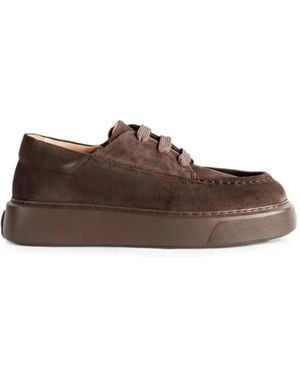 Referenc Tahoe Suede Sneakers - Brown