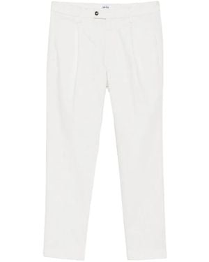VELA SHOP Pleated Tapered Trousers - White