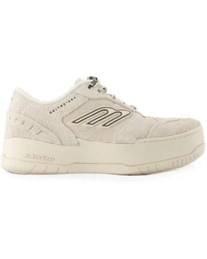 Balenciaga Hamptons Wildleder Plateau-Sneaker - Weiß