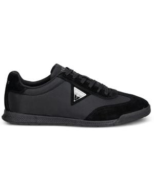 Guess Dasper Logo-Plaque Sneakers - Black