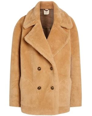 Free People Mari Omkeerbare Jas Van Imitatiebont Met Dubbele Rij Knopen - Naturel