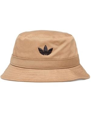 adidas Adicolor Logo-Detail Bucket Hat - Natural