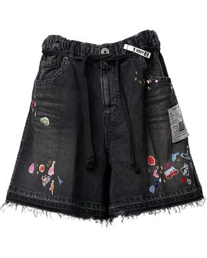Maison Mihara Yasuhiro Sticker-Print Denim Shorts - Black