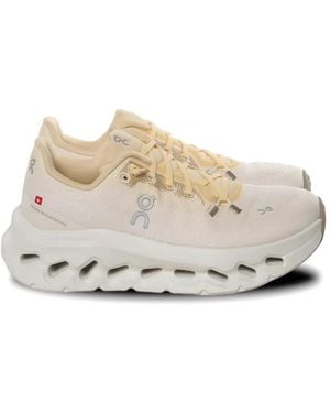 On Shoes Cloudtilt Trainers - White