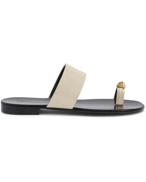 Giuseppe Zanotti Norbert Leather Toe-Loop Sandals - White