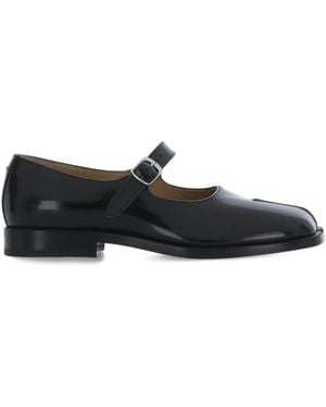 Maison Margiela Tabi Buckle Leather Flat Shoes - Black