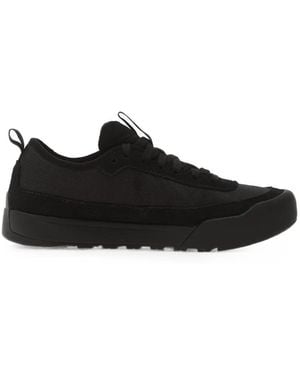 The North Face Clyffe Logo-Detail Paneled Lace-Up Sneakers - Black