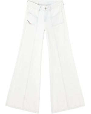 DIESEL D-Akii 09M08 Flared Jeans - White
