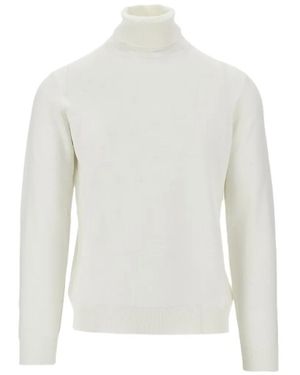 THE M.. Roll-Neck Sweater - White