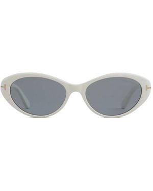 Tom Ford Cat-Eye-Sonnenbrille Mit T-Logo - Grau