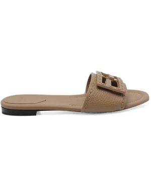 Fendi Baguette Leather Flat Sandals - Natural
